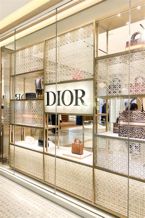 dior cheaper in paris|christian dior store in paris.